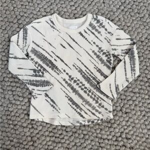 Gray and White Patterned Long Sleeve Top Grayson Mini Size 4T